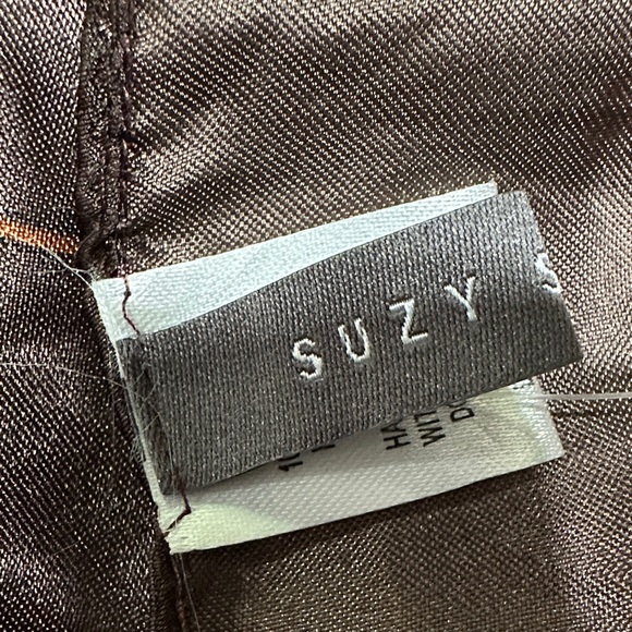 #450 Suzy Shier Pink and Brown Chain Print Scarf - Picture 2 of 3